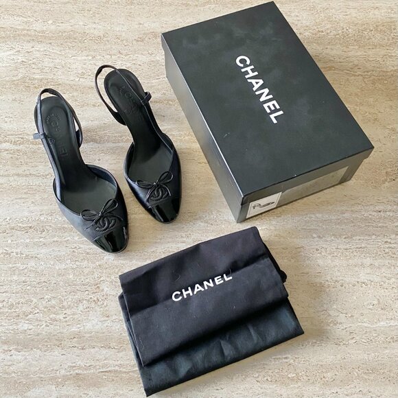 Vintage Chanel CC Bow Cap Toe Slingback Heels - Picture 2 of 7